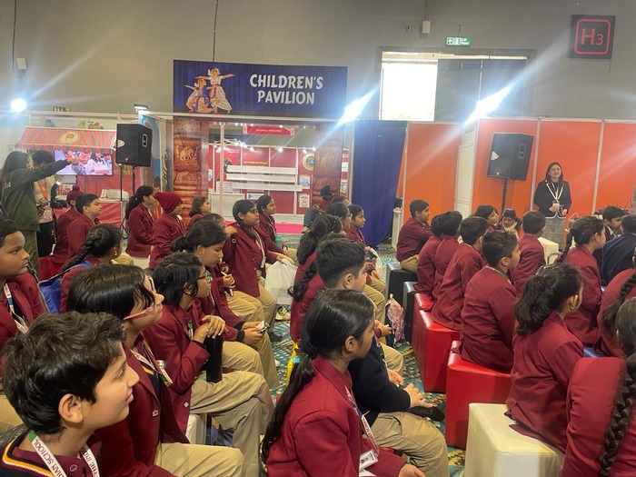 Classes 5 and 6 visit the World Book Fair